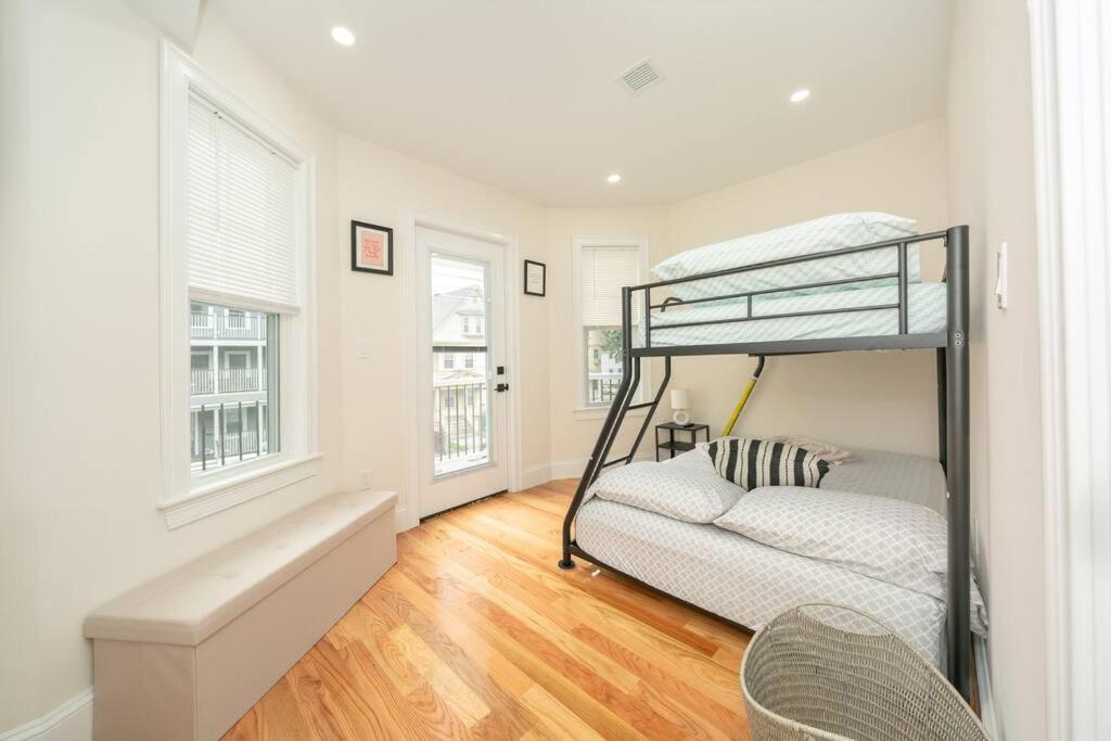 Apartment 80-2 4Br Boston - Bright Family Stay Near Pjp II Park Boston