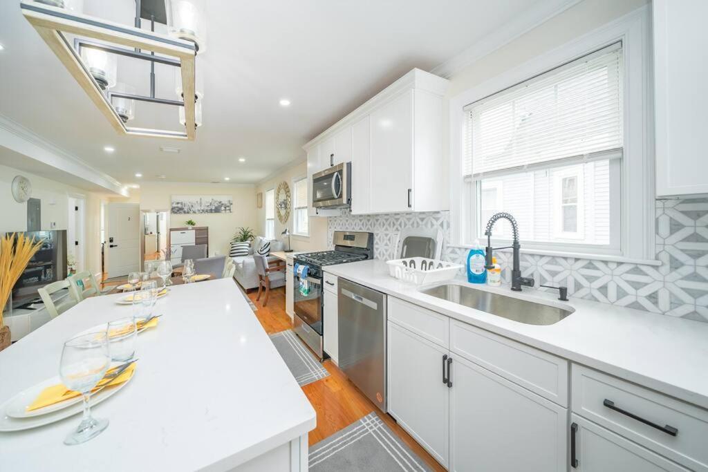 80-2 4Br Boston - Bright Family Stay Near Pjp II Park Apartment *